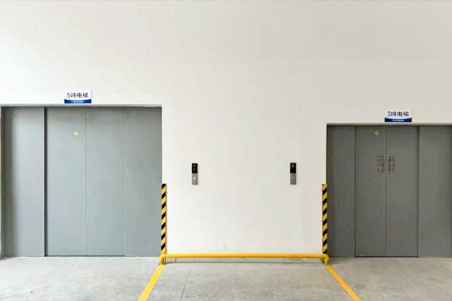 Traktionsfragt Elevator